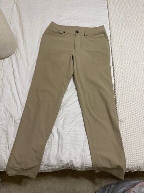 Men’s Lulu Lemon ABC pants 30/32